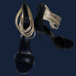 Forever 21 Black Strappy Sandal Heels. Gold ankle straps, zipper back. 7.5 US